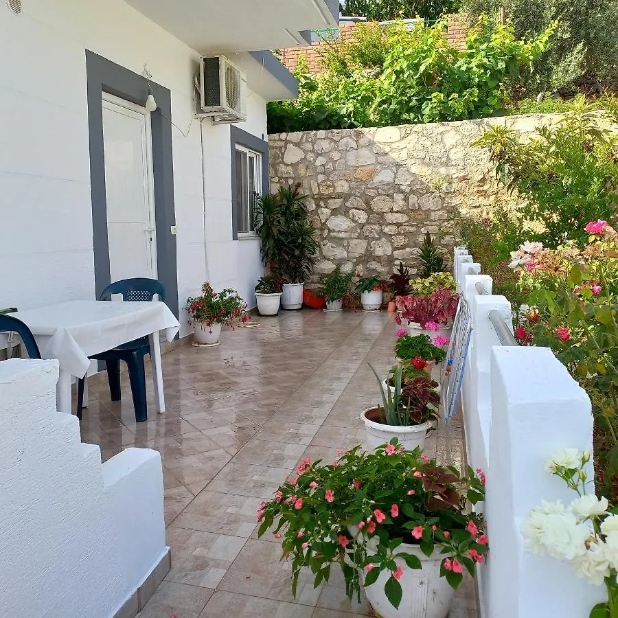 Emiljano Seaview Apartment Ksamil Albania