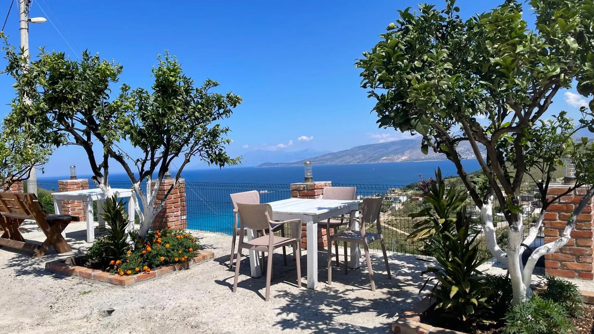 Emiljano Seaview Apartment Ksamil