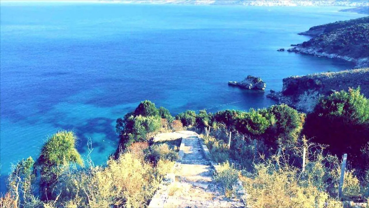Emiljano Seaview Apartment Ksamil