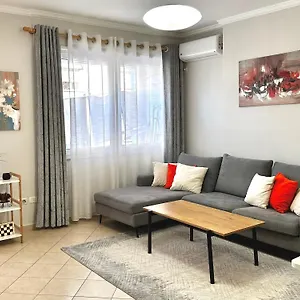 https://city-center-serenity-apartment.hotels-in-tirana.com